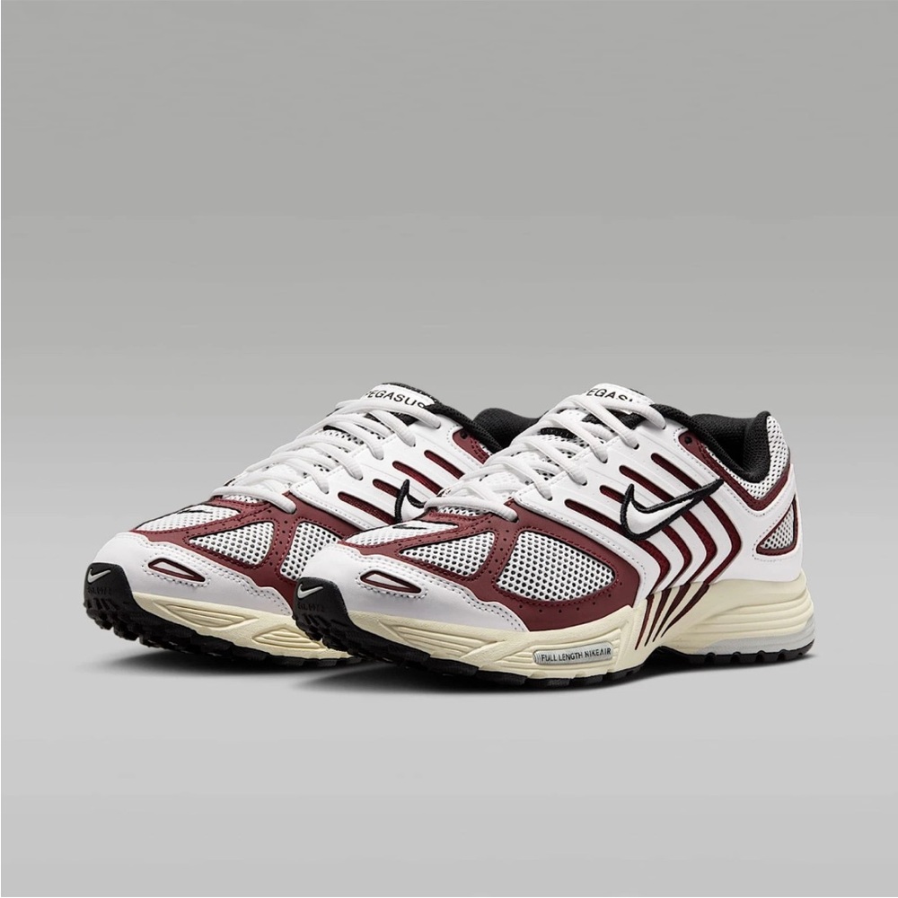 Wmns Nike Air Pegasus 2005 Dark Team Red Black Pure Platinum Womens size 10